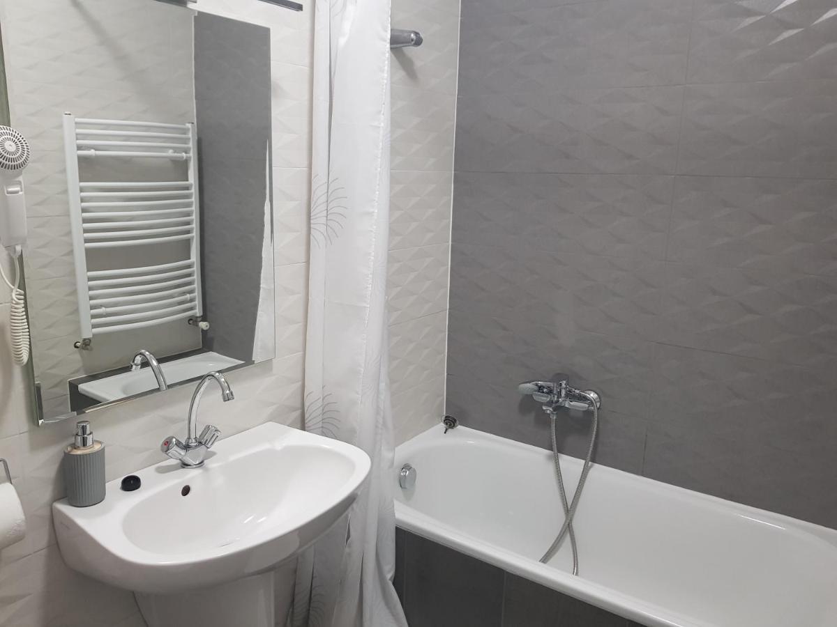 Zoli Apartmanok-Adri Koelcsey 32 ไฮจ์ดุสโซบอสโล ภายนอก รูปภาพ